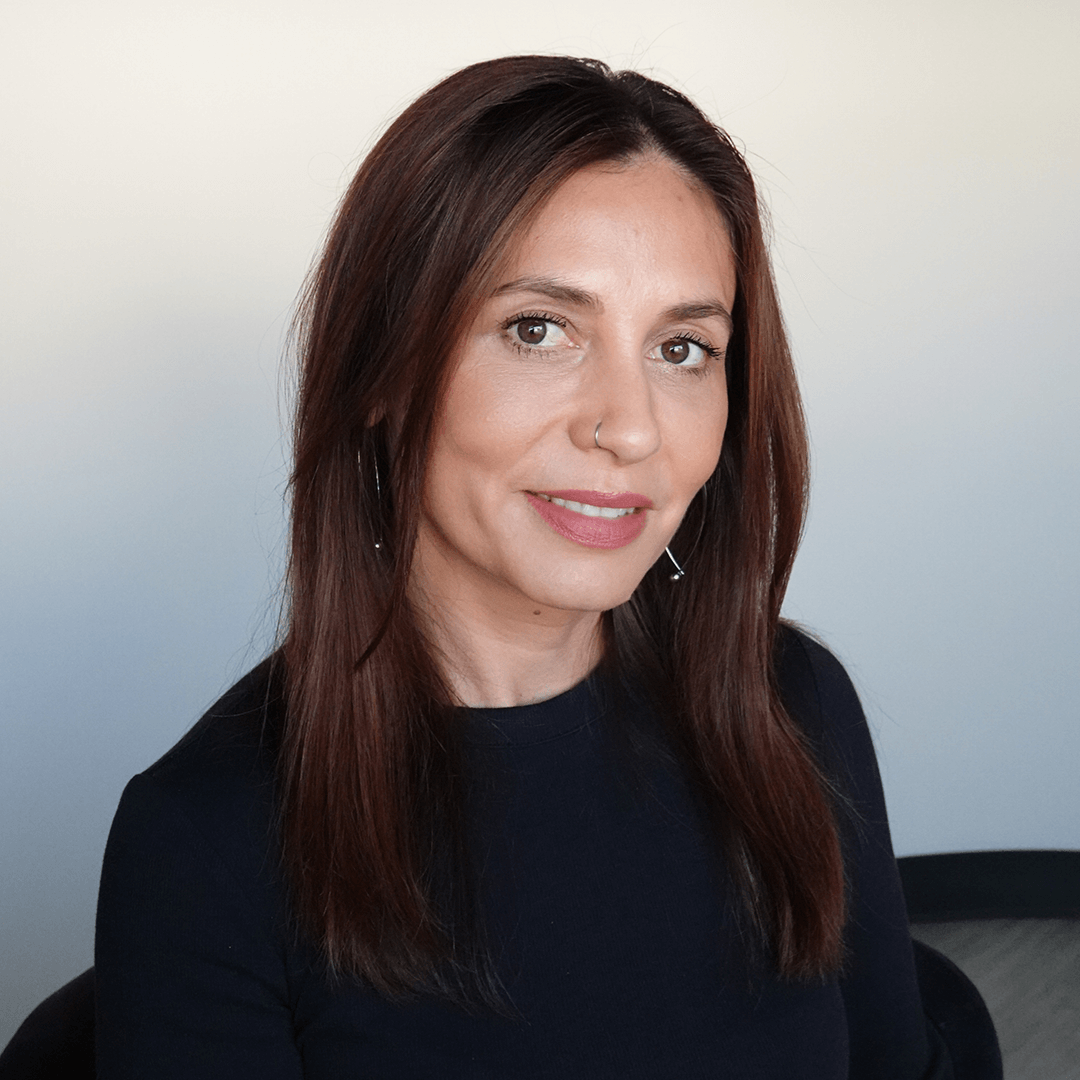 Portrait of Lili Kovaci, MedJuv team member.